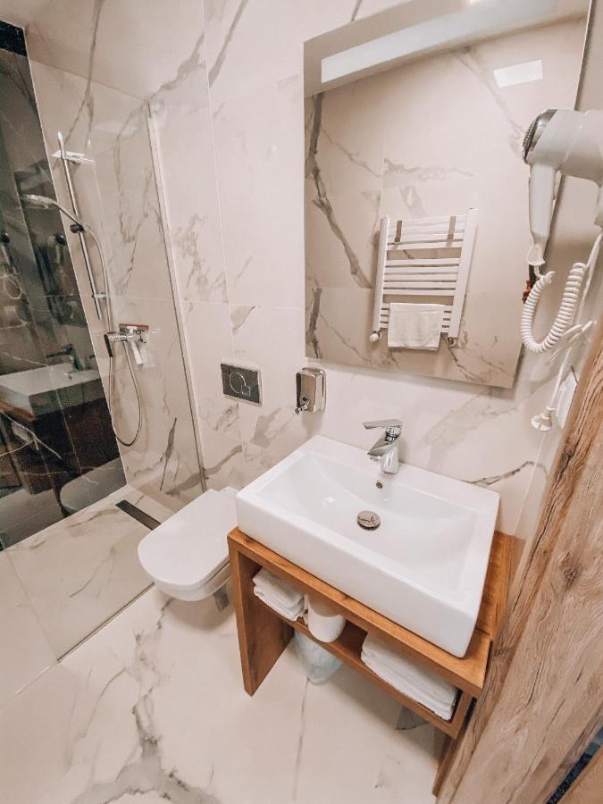 La Park Aparthotel Kudowa-Zdrój Extérieur photo