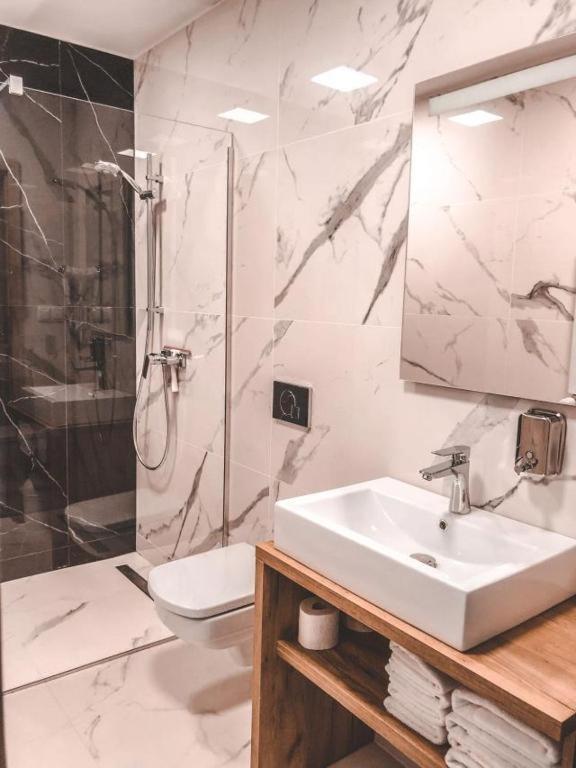 La Park Aparthotel Kudowa-Zdrój Extérieur photo